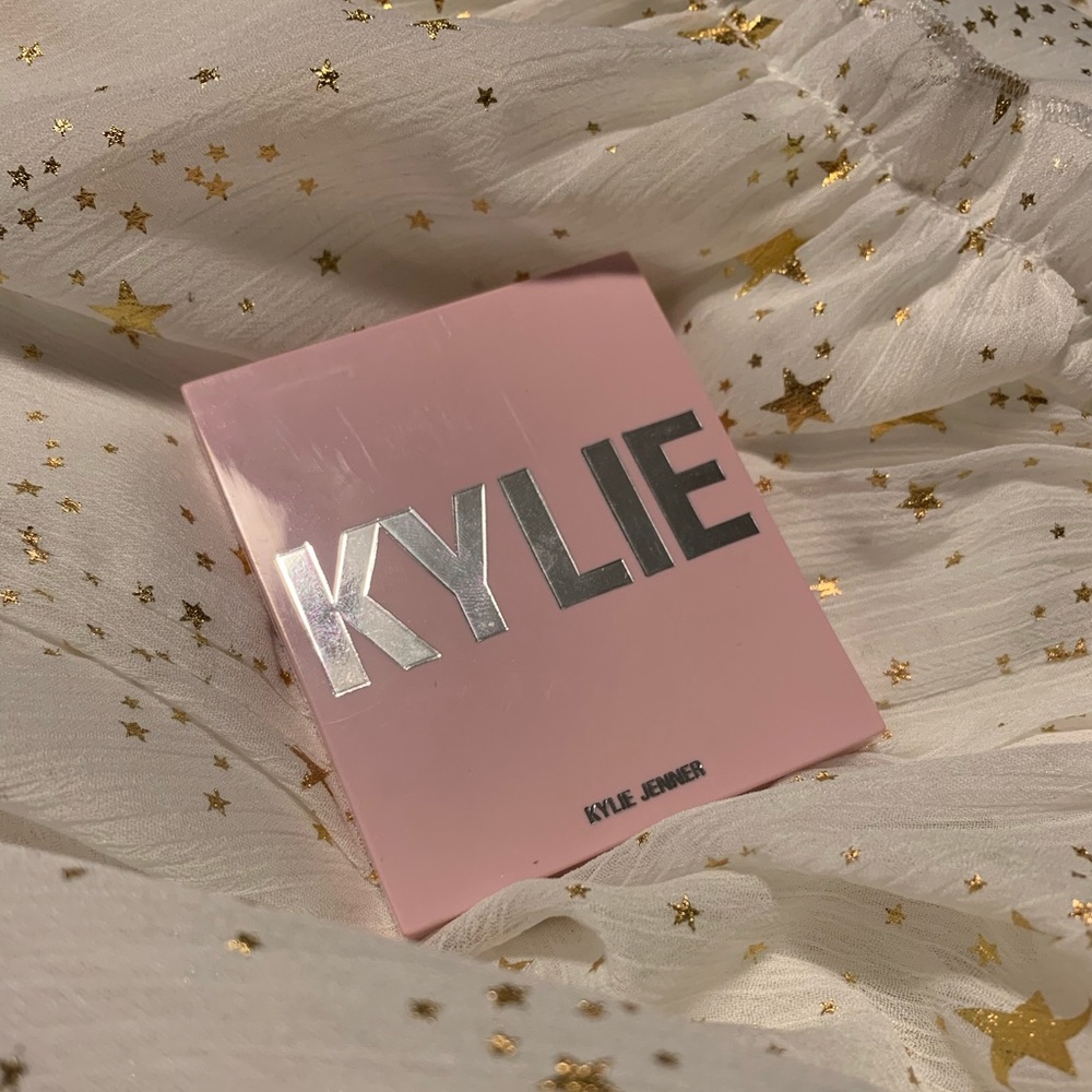 Kylie Cosmetics Queen Drip Highlighter